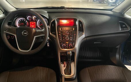 Opel Astra J, 2015 год, 969 000 рублей, 7 фотография