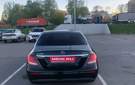 Mercedes-Benz E-Класс, 2017 год, 3 199 000 рублей, 4 фотография