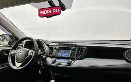 Toyota RAV4, 2015 год, 2 650 000 рублей, 10 фотография