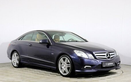 Mercedes-Benz E-Класс, 2011 год, 1 997 000 рублей, 3 фотография