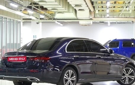 Mercedes-Benz E-Класс, 2021 год, 4 150 000 рублей, 6 фотография