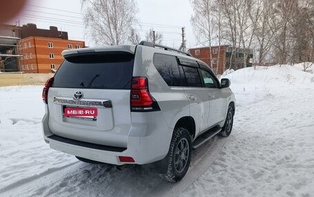 Toyota Land Cruiser Prado 150 рестайлинг 2, 2018 год, 6 150 000 рублей, 11 фотография
