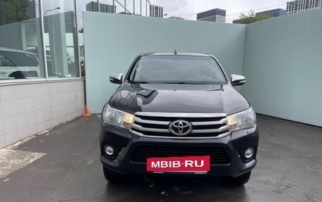 Toyota Hilux VIII, 2016 год, 3 549 000 рублей, 2 фотография