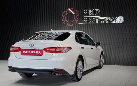 Toyota Camry, 2019 год, 2 850 000 рублей, 11 фотография