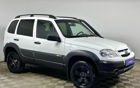 Chevrolet Niva I рестайлинг, 2018 год, 910 000 рублей, 7 фотография