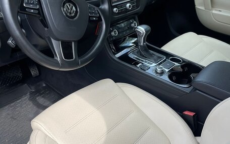 Volkswagen Touareg III, 2017 год, 3 300 000 рублей, 7 фотография