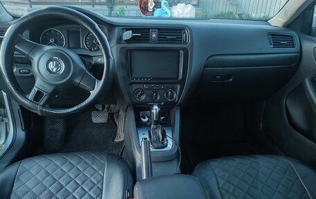 Volkswagen Jetta VI, 2014 год, 980 000 рублей, 8 фотография