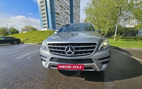 Mercedes-Benz M-Класс, 2013 год, 2 900 000 рублей, 2 фотография