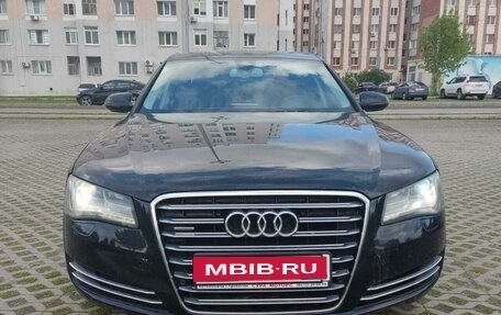 Audi A8, 2011 год, 1 970 000 рублей, 2 фотография