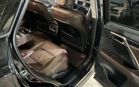 Lexus RX IV рестайлинг, 2020 год, 6 550 000 рублей, 12 фотография