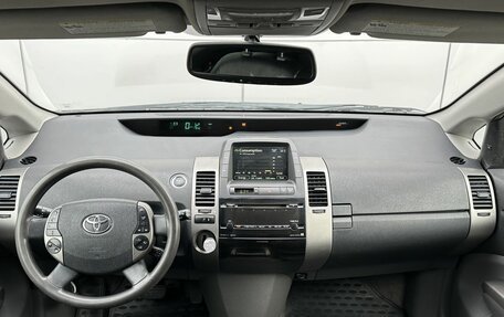 Toyota Prius, 2006 год, 772 500 рублей, 12 фотография