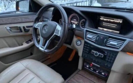 Mercedes-Benz E-Класс, 2012 год, 1 980 000 рублей, 5 фотография