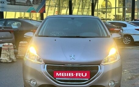Peugeot 208 II, 2013 год, 855 990 рублей, 2 фотография