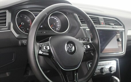 Volkswagen Tiguan II, 2018 год, 2 150 000 рублей, 13 фотография