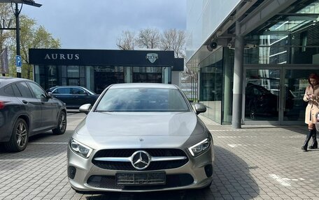 Mercedes-Benz A-Класс, 2019 год, 3 099 000 рублей, 2 фотография
