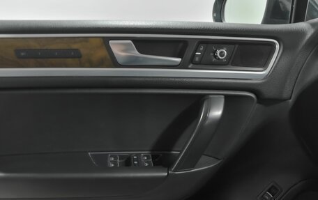 Volkswagen Touareg III, 2010 год, 1 595 000 рублей, 12 фотография