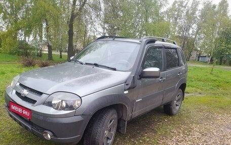 Chevrolet Niva I рестайлинг, 2017 год, 950 000 рублей, 1 фотография