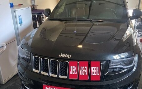 Jeep Grand Cherokee, 2016 год, 6 500 000 рублей, 8 фотография