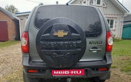Chevrolet Niva I рестайлинг, 2017 год, 950 000 рублей, 5 фотография