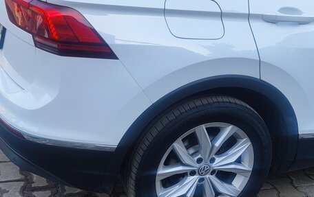 Volkswagen Tiguan II, 2018 год, 2 990 000 рублей, 7 фотография