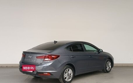 Hyundai Elantra VI рестайлинг, 2019 год, 2 000 000 рублей, 5 фотография