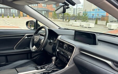Lexus RX IV рестайлинг, 2017 год, 4 000 000 рублей, 11 фотография