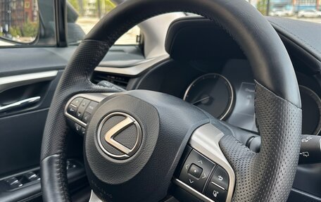 Lexus RX IV рестайлинг, 2017 год, 4 000 000 рублей, 15 фотография