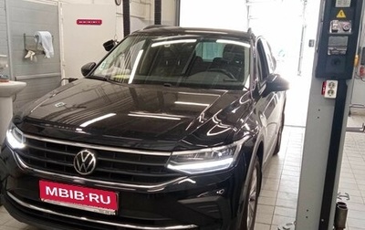 Volkswagen Tiguan II, 2021 год, 2 632 000 рублей, 1 фотография