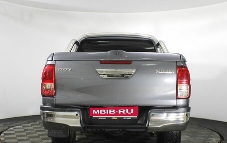 Toyota Hilux VIII, 2016 год, 3 250 000 рублей, 6 фотография