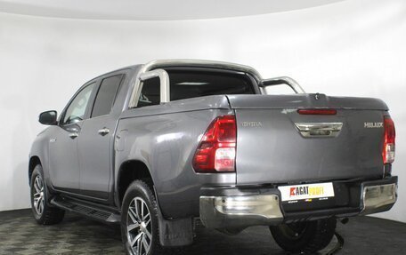 Toyota Hilux VIII, 2016 год, 3 250 000 рублей, 7 фотография