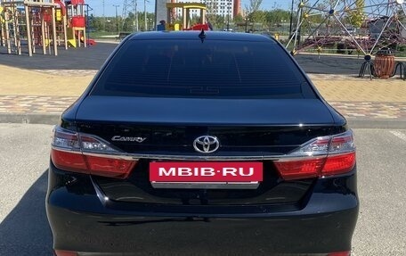 Toyota Camry, 2018 год, 2 650 000 рублей, 3 фотография