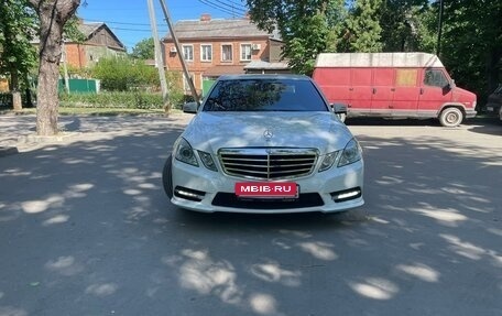Mercedes-Benz E-Класс, 2012 год, 2 290 000 рублей, 3 фотография