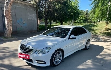 Mercedes-Benz E-Класс, 2012 год, 2 290 000 рублей, 18 фотография