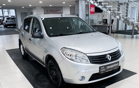 Renault Sandero I, 2013 год, 690 000 рублей, 3 фотография