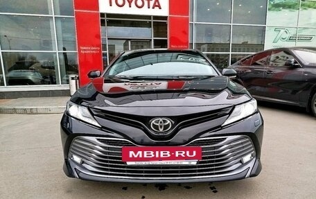 Toyota Camry, 2018 год, 3 000 000 рублей, 2 фотография