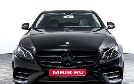 Mercedes-Benz E-Класс, 2020 год, 3 898 000 рублей, 2 фотография