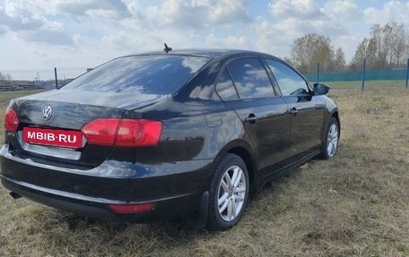 Volkswagen Jetta VI, 2013 год, 1 350 000 рублей, 4 фотография