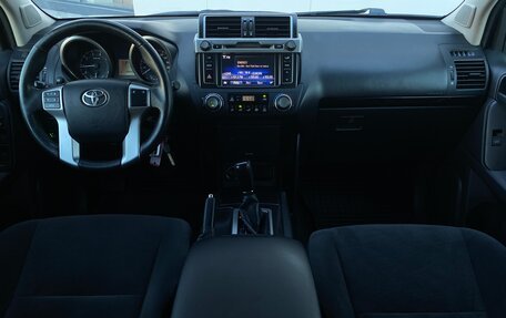Toyota Land Cruiser Prado 150 рестайлинг 2, 2014 год, 3 690 000 рублей, 8 фотография