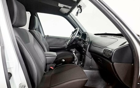 Chevrolet Niva I рестайлинг, 2017 год, 1 004 200 рублей, 6 фотография