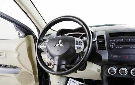 Mitsubishi Outlander III рестайлинг 3, 2007 год, 1 095 000 рублей, 12 фотография