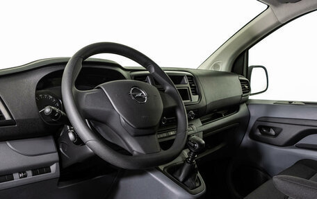 Opel Vivaro, 2021 год, 3 499 000 рублей, 11 фотография