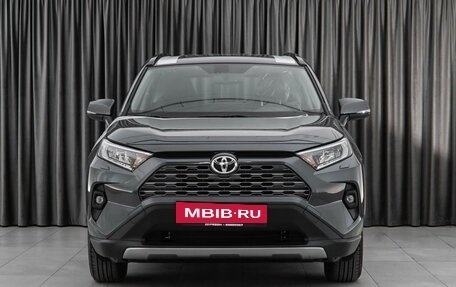 Toyota RAV4, 2023 год, 5 049 000 рублей, 3 фотография