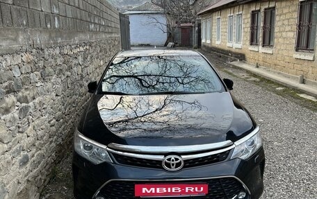 Toyota Camry, 2012 год, 1 720 000 рублей, 2 фотография