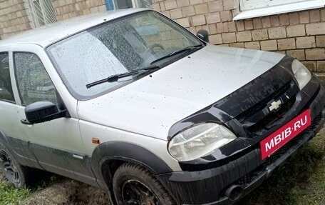 Chevrolet Niva I рестайлинг, 2004 год, 345 000 рублей, 6 фотография