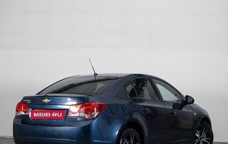 Chevrolet Cruze II, 2010 год, 699 000 рублей, 3 фотография