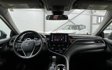 Toyota Camry, 2021 год, 2 455 000 рублей, 4 фотография