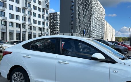 Hyundai Solaris II рестайлинг, 2018 год, 830 000 рублей, 4 фотография