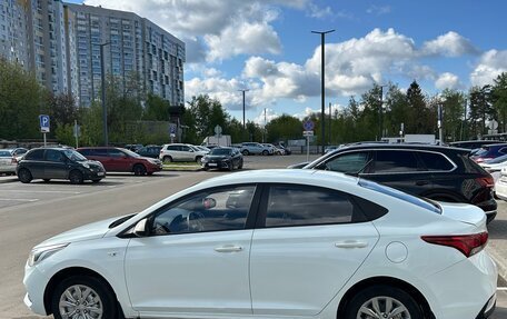 Hyundai Solaris II рестайлинг, 2018 год, 830 000 рублей, 3 фотография