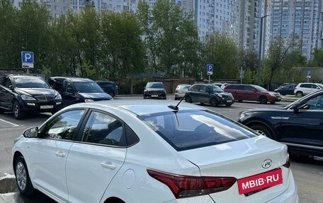 Hyundai Solaris II рестайлинг, 2018 год, 830 000 рублей, 7 фотография