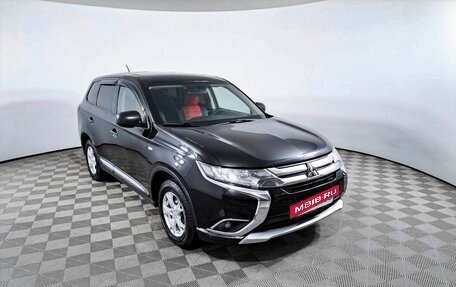 Mitsubishi Outlander III рестайлинг 3, 2015 год, 1 813 000 рублей, 3 фотография